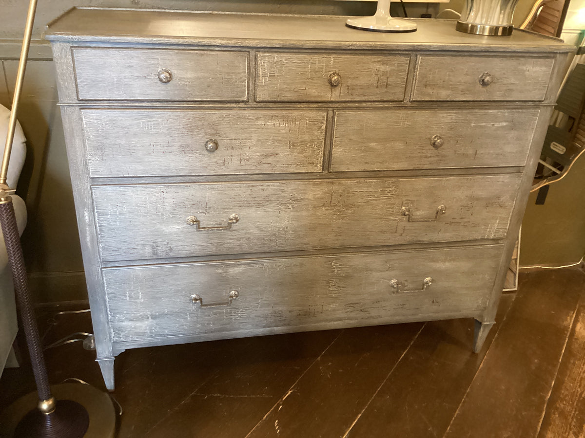 GRAY OAK 7 DRAWER DRESSER 52X18X42