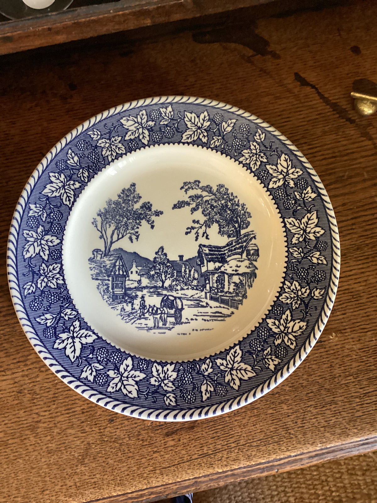 Set of 8 Shakespeares Country Plates