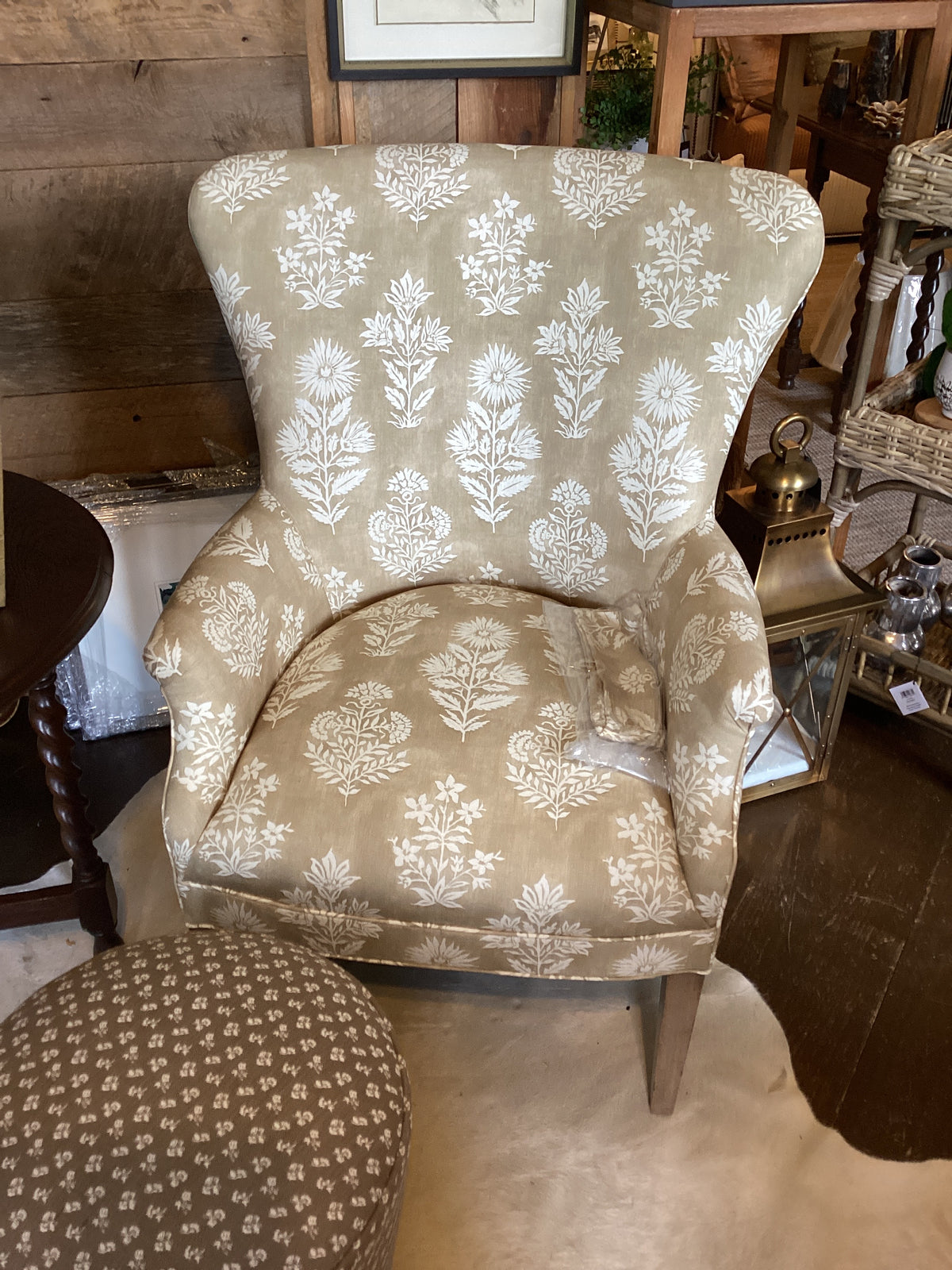 Chair in Prairie Flower Sand Mia