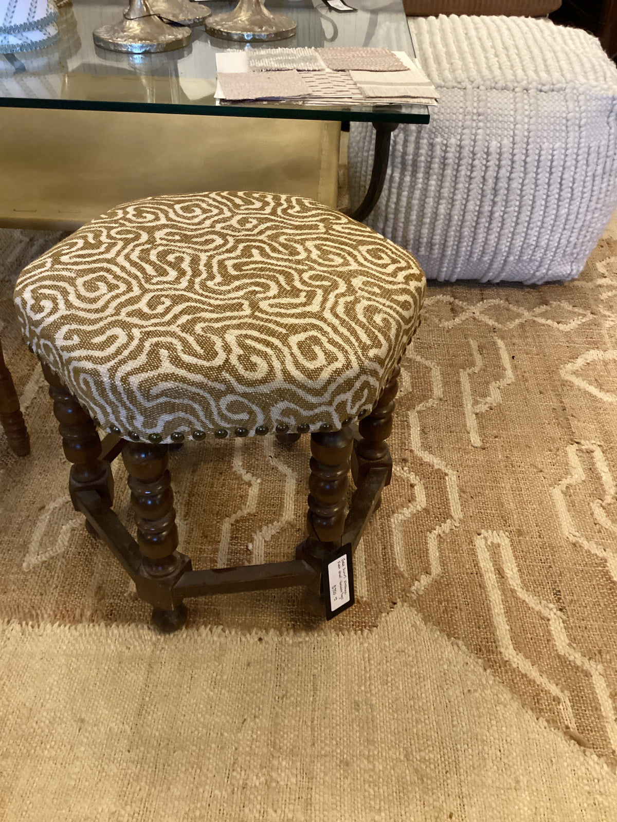 Gold swirl vintage foot stool- bobble legs
