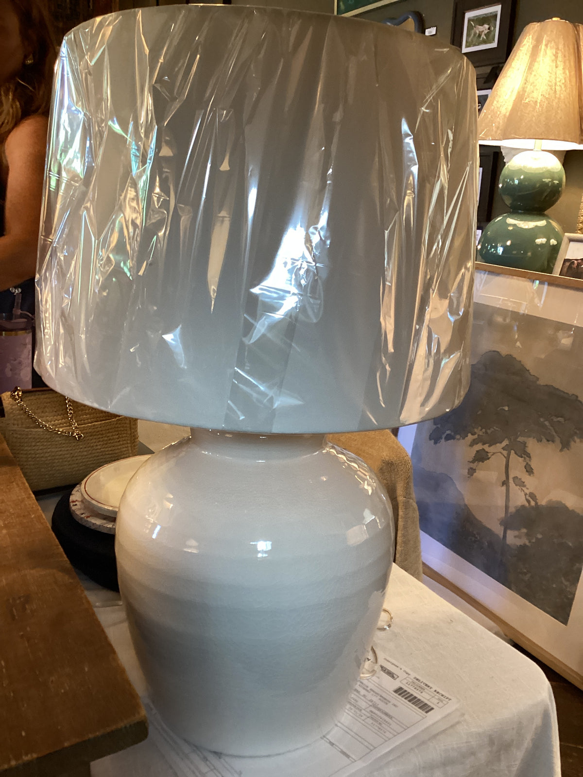 LAMP CREAM CERAMIC BASE