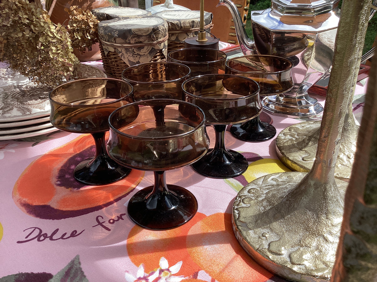 Set of 6 vintage brown coupe glasses