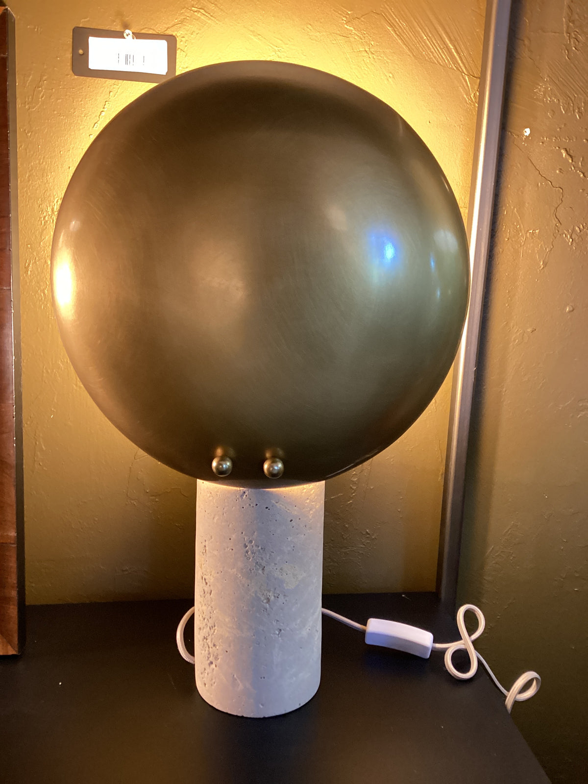 TABLE LAMP ANTIQUE BRASS SAND FAUX BASE