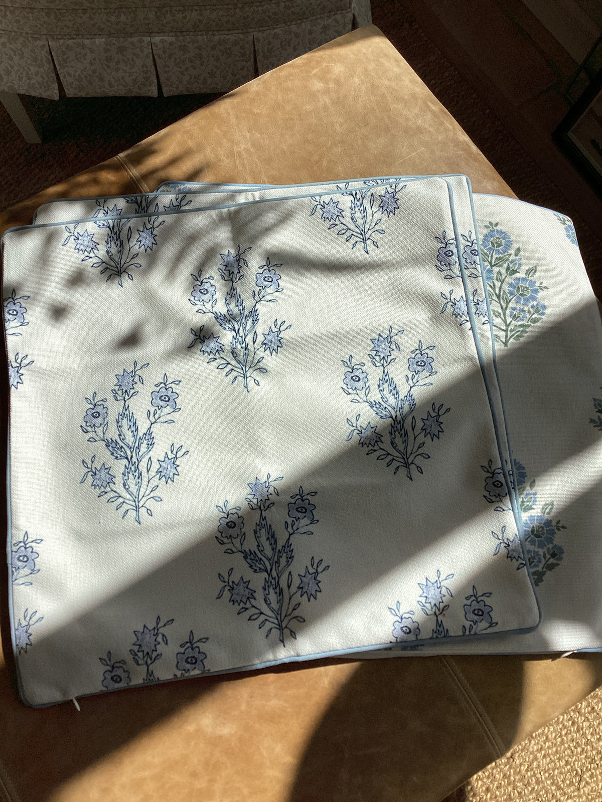 Pillow blue& ivory, blue,green,ivory 20 x 20